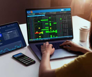 Gần 37.000 tỉ đồng đổ vào chứng khoán, VN-Index lập kỷ lục mới