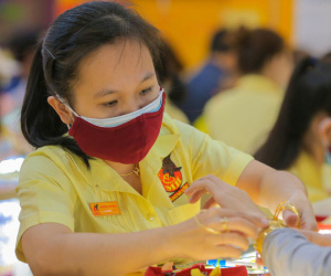 Giá vàng hôm nay 3-6: 'Bốc đầu' vọt lên, nhà đầu tư mua 8,3 tấn vàng