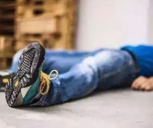 Sang nhà hàng xóm tránh nắng nóng, người đàn ông tử vong trong lúc ngủ