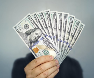 Nhóm người Việt nói có 500.000 tỷ, tính xem giàu cỡ nào