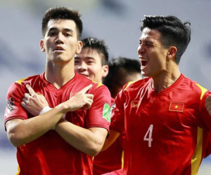 CĐV Đông Nam Á khen Việt Nam hết lời, người Thái Lan phẫn uất: 'Tôi có nên xấu hổ không? Nhìn Việt Nam mà khiếp sợ'