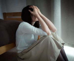 Vợ của nhân tình nhắn tin khiến tôi tức nghẹn: 'Cặp bồ mà không được quan hệ à, nhục lắm!'