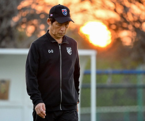 Thái Lan úp mở chuyện sa thải HLV Akira Nishino