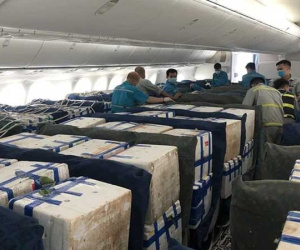 Lần đầu tiên vải thiều 'ngồi' khoang hành khách trên siêu máy bay Boeing 787