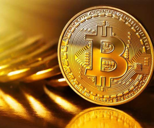 Bitcoin bất ngờ tăng thêm hơn 100 triệu đồng, nửa đêm dân chơi bừng tỉnh