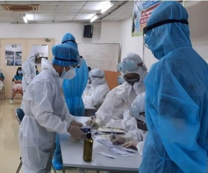 TP. HCM: Phát hiện 2 vợ chồng dương tính với SARS-CoV-2 qua khám sàng lọc