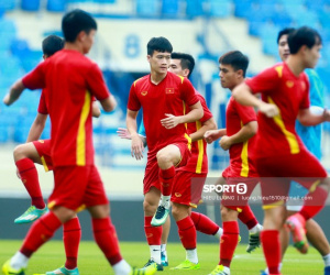 Tuấn Anh không ra sân tập trước trận Việt Nam - Malaysia