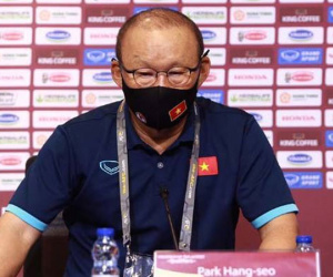 HLV Park Hang Seo: Thắng Malaysia mới tính đến UAE