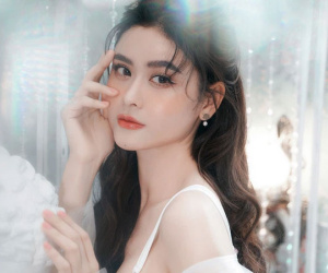 Trương Quỳnh Anh tiết lộ vừa phẫu thuật tuyến giáp, còn tung loạt ảnh xinh đẹp như trấn an người hâm mộ