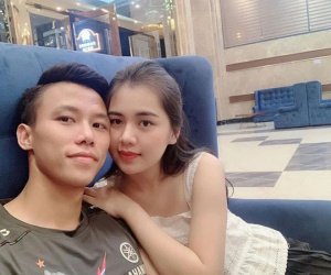 'Tiên tri' như vợ Quế Ngọc Hải đưa ra dự đoán trận đấu đúng không trật nhịp nào, đợi đến khi chồng ghi bàn là vào 'đánh dấu chờ thưởng' ngay!