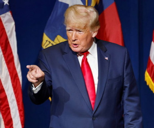 Ông Trump 'nâng giá' bồi thường đòi Trung Quốc vì Covid-19