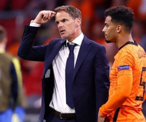Hà Lan vs Ukraine: De Boer kiên trì dùng sơ đồ lạ