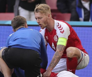 Đội trưởng Đan Mạch được ca ngợi với hành động cứu sống Eriksen