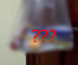 Vừa nghe luật cấm mang hộp bút vào phòng thi, nam sinh có pha xử lý nhanh trí khiến cả cha mẹ lẫn giáo viên cười ngặt nghẽo