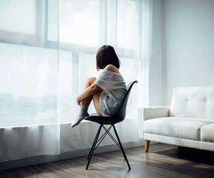 Chờ 9 năm nhưng đáp lại là 'sừng dài cả mét', cô gái dồn toàn lực vào cú trả đũa siêu 'ngầu' và thâm thúy