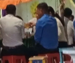 Dân 'tố' cán bộ xã ăn nhậu khi dịch Covid-19 căng thẳng, Chủ tịch xã: Bia chỉ để thôi, anh em không uống