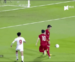 Tình huống tranh cãi: Trọng tài Iraq khước từ quả penalty của Việt Nam dù Công Phượng bị phạm lỗi rõ ràng
