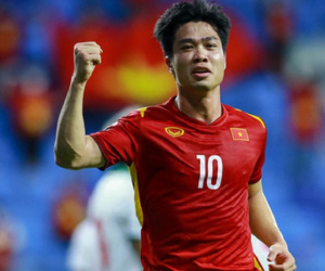 Chuyên cơ chở đội tuyển Việt Nam về TP.HCM sau khi kết thúc vòng loại thứ hai World Cup 2022