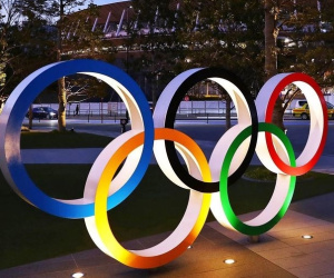 Ban tổ chức Olympic phát 150.000 bao cao su, nhưng nói VĐV mang về nhà dùng