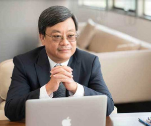 Tỷ phú Việt thu 400 triệu USD tiền tươi, hé lộ những cú bắt tay tỷ USD