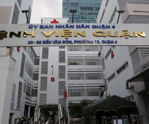 ẢNH: Bệnh viện quận 4 tạm ngừng tiếp nhận bệnh nhân do phát hiện ca dương tính SARS-CoV-2 từng đến chữa trị