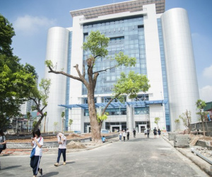 Nam sinh đột tử tại nhà riêng, ĐH Kinh tế Quốc dân gửi thông báo khẩn tới sinh viên lưu ý sốc nhiệt mùa nắng nóng