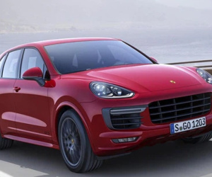 Porsche Cayenne facelift lộ mặt: Nhiều nét giống Taycan, nội thất có thêm màn hình khủng