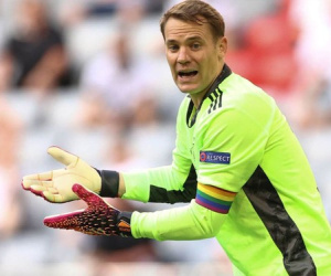 UEFA không 'truy cứu' Neuer vì tấm băng đội trưởng khác thường