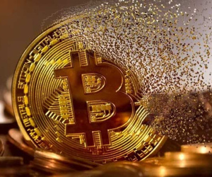 Bitcoin lại rơi mạnh, thủng 33.500 USD