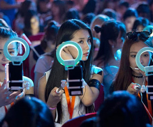 Vỡ mộng làm giàu nhờ livestream tại Trung Quốc