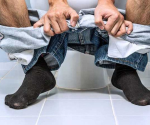 Chàng trai 24 tuổi bị táo bón cả tháng, đi khám phát hiện sự thật gây sốc