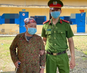 Bắt giữ bà cụ 74 tuổi trốn nã đặc biệt hơn 20 năm về tội Giết người