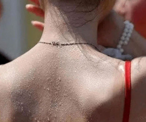 6 bộ phận trên cơ thể đổ nhiều mồ hôi đang cảnh báo bệnh tật, trong đó có cả dấu hiệu đột quỵ, đừng bỏ qua