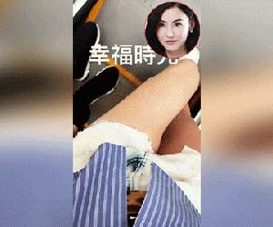 Giữa lúc dân tình đang xôn xao vì tin đồn Vương Phi sinh con cho Tạ Đình Phong, Trương Bá Chi cũng công khai nắm chặt tay một người đàn ông bí ẩn
