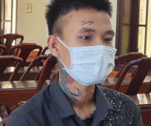 Nghĩ bị ‘nhìn đểu’, nhóm côn đồ vô cớ đánh nhiều người nhập viện