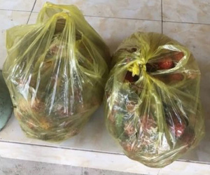Mua 10 kg chôm chôm, cho bà nội 5kg, bà ngoại 5kg, cô gái bị chồng mắng vì nội ngoại như nhau: 'Lấy chồng thì phải lo cho nhà nội đầy đủ mới đến ngoại!'