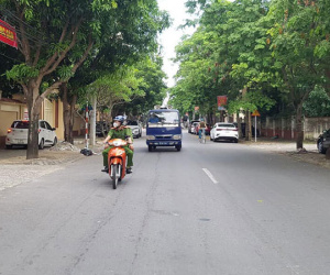 Con trai 4 tuổi dương tính SARS-CoV-2 sau khi mẹ mắc Covid-19