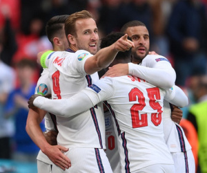 EURO 2020: Xác định 12 đội đi tiếp, 2 cặp đấu ở vòng knock-out