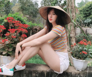 Bà Tưng đăng ảnh không khoe vòng 1 nhưng vẫn dư sức 'đốt mắt' dân mạng nhờ chi tiết khác cực nuột