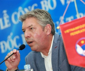 GĐKT Jurgen Gede dẫn dắt Viettel ở AFC Champions League