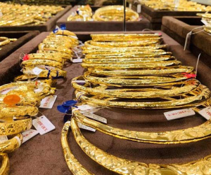 Giá vàng tăng phiên thứ 4 liên tiếp, vượt mốc 57 triệu đồng / lượng