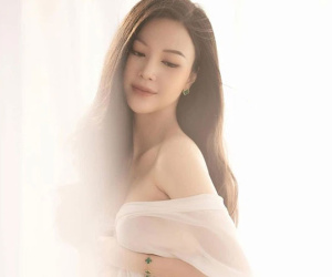 Cựu tiếp viên hàng không lấy chồng CEO mang bầu vẫn khoe ảnh cực cháy, thế này ai làm lại đây!