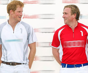 Harry nối lại với bạn bè thời trước cưới Meghan