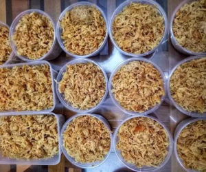 Loại ruốc lạ miệng giá đắt gấp đôi, bà nội trợ rủ nhau đặt mua
