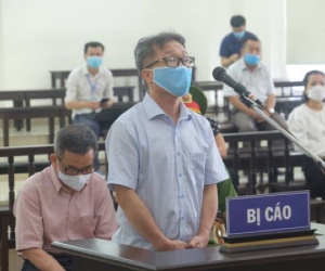 Con gái ông Trần Bắc Hà sụt sùi khóc ‘đòi’ tài sản