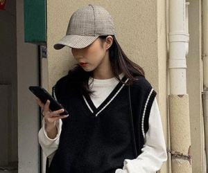 'Khoe' 26 tuổi thu nhập 60 triệu đồng/tháng dù từng 3 năm 'nhảy việc' 4 lần, cô gái nhận về 'rổ' tranh cãi