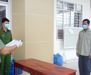 Bắt gã đàn ông tổ chức cho nhiều người nhập cảnh trái phép vào Việt Nam
