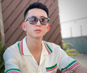 Trai đẹp được truy tìm info ráo riết khi lên sóng truyền hình, ảnh đăng 'Phây' ngầu như rapper ai nghĩ cầu thủ trời!