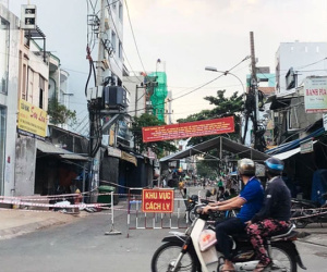 Hàng loạt chợ truyền thống ở Sài Gòn tạm đóng cửa, giăng dây phong toả vì Covid-19