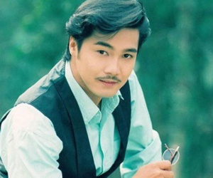 Người theo đuổi 'đếm không xuể' vẫn chưa chịu cưới vợ, cuộc sống của Lý Hùng ở tuổi 52 hiện ra sao?